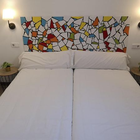 Pil Pil Hostel Madrid Eksteriør billede