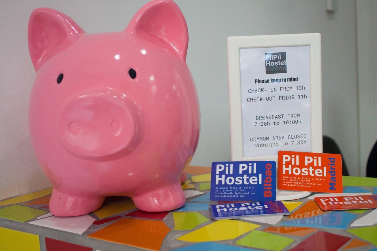 Pil Pil Hostel Madrid Eksteriør billede