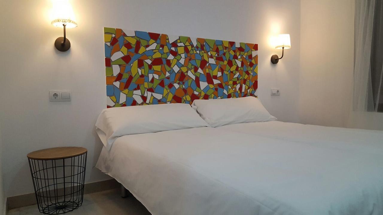 Pil Pil Hostel Madrid Eksteriør billede