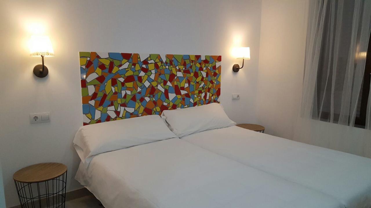 Pil Pil Hostel Madrid Eksteriør billede