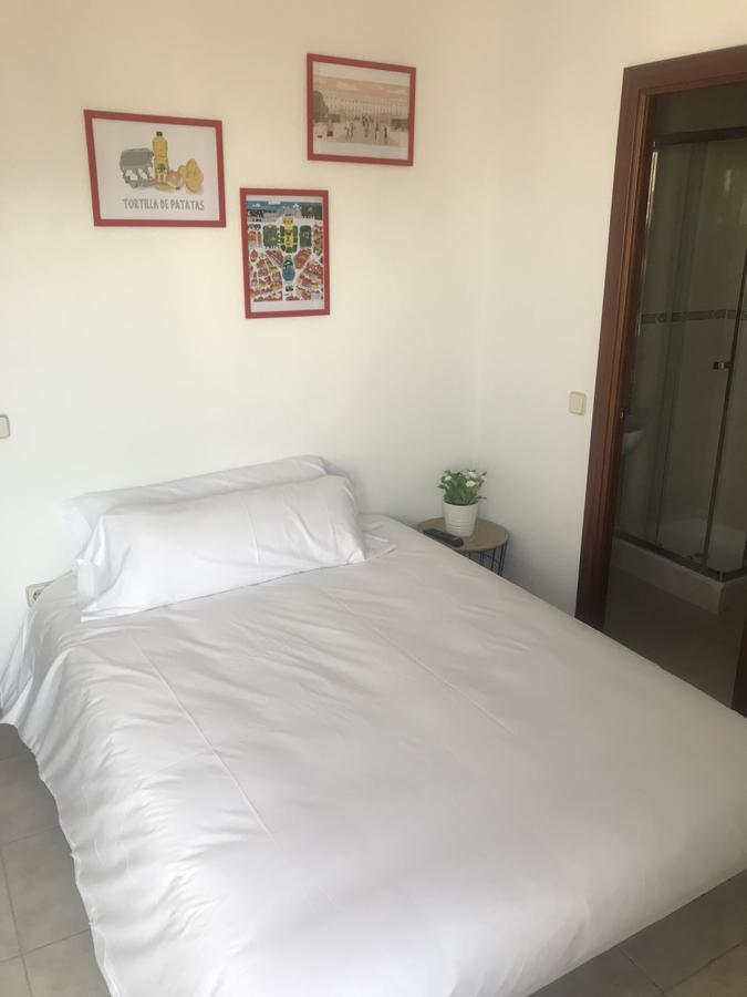 Pil Pil Hostel Madrid Eksteriør billede