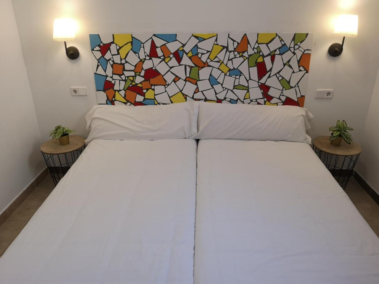 Pil Pil Hostel Madrid Eksteriør billede