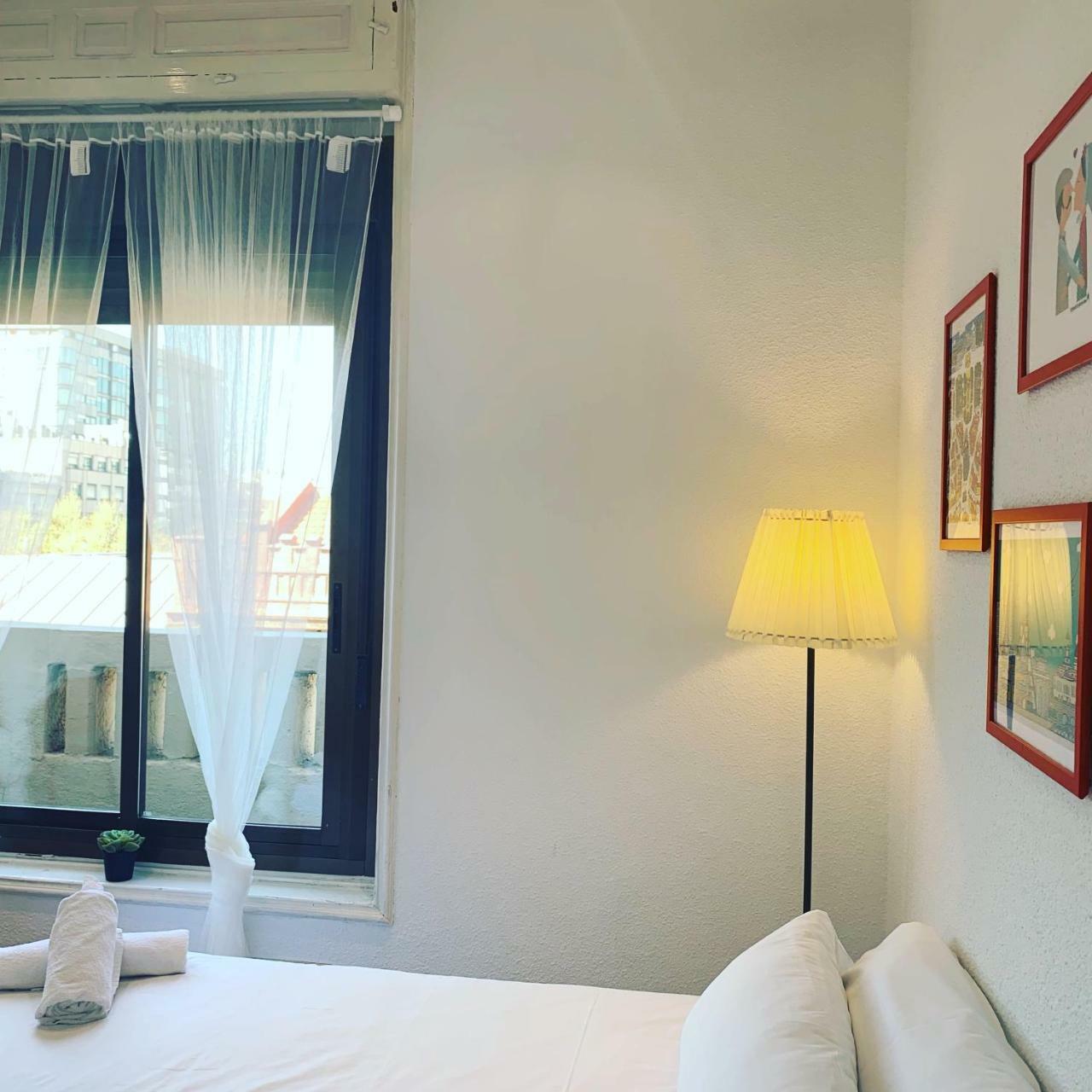 Pil Pil Hostel Madrid Eksteriør billede