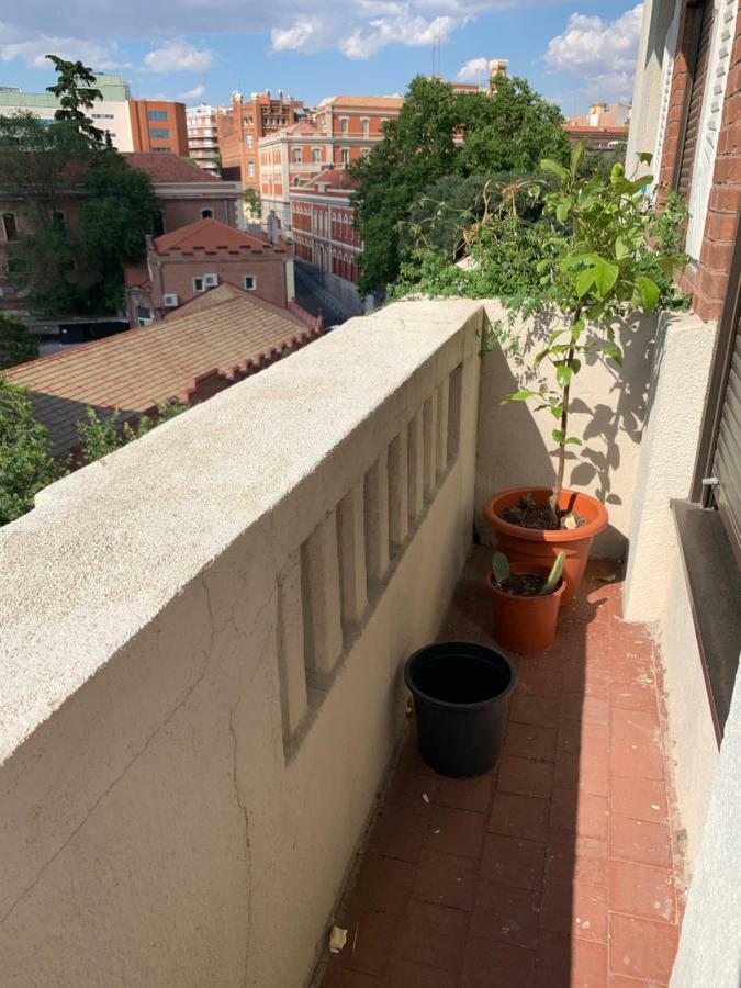 Pil Pil Hostel Madrid Eksteriør billede